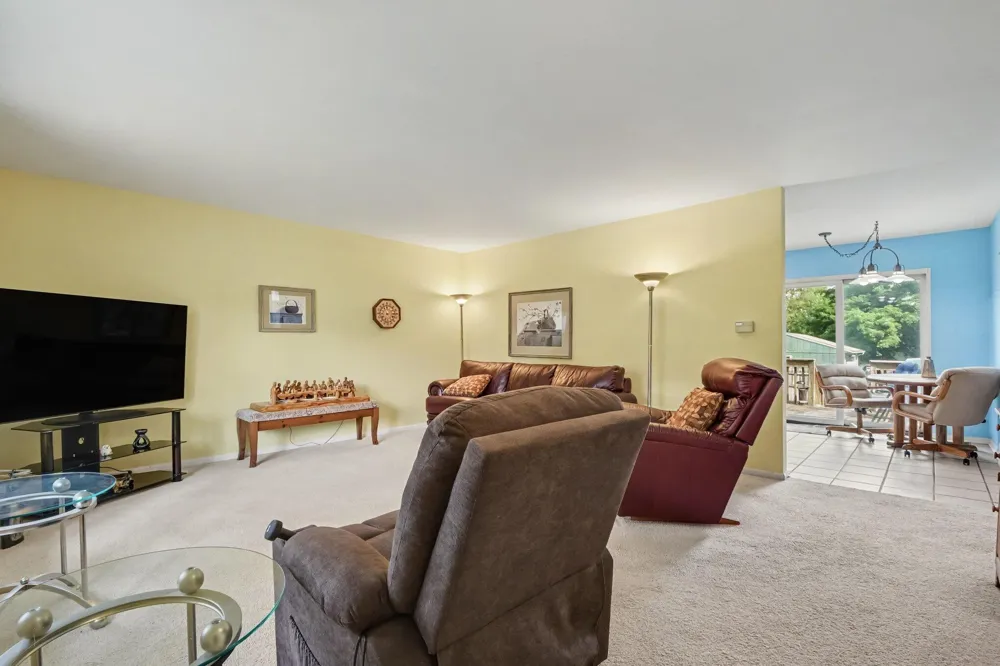 8364 Atlanta Drive NE Rockford, MI 49341