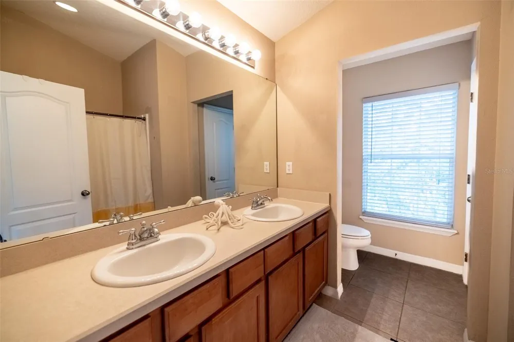 6717 EAGLE FEATHER DRIVE Riverview, FL 33578