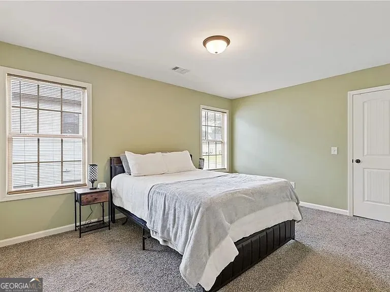 796 Pinnacle DR Winder, GA 30680