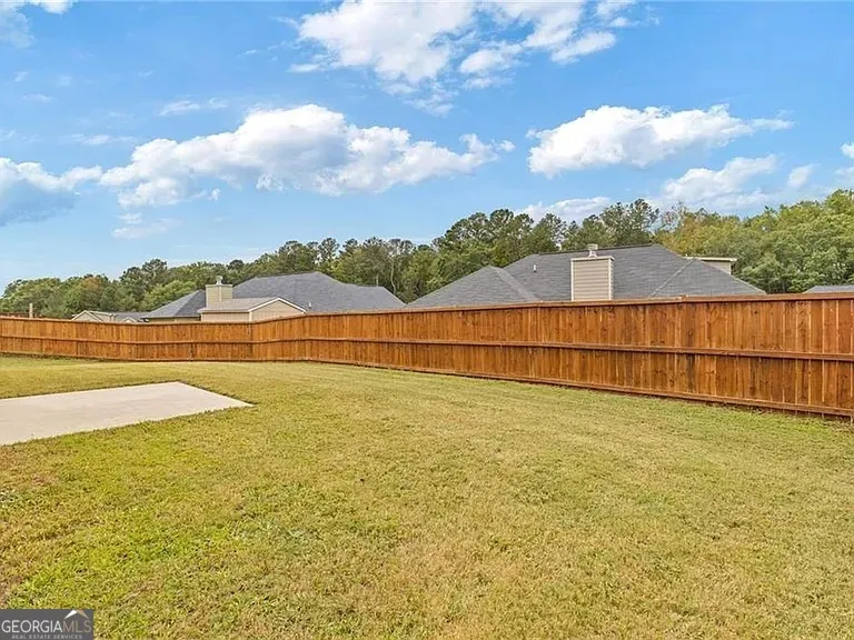 796 Pinnacle DR Winder, GA 30680