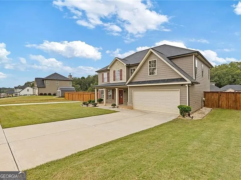 796 Pinnacle DR Winder, GA 30680