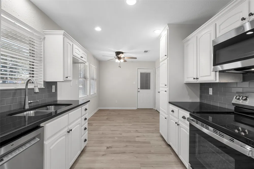 1006 Eagle Drive Bruceville Eddy, TX 76524