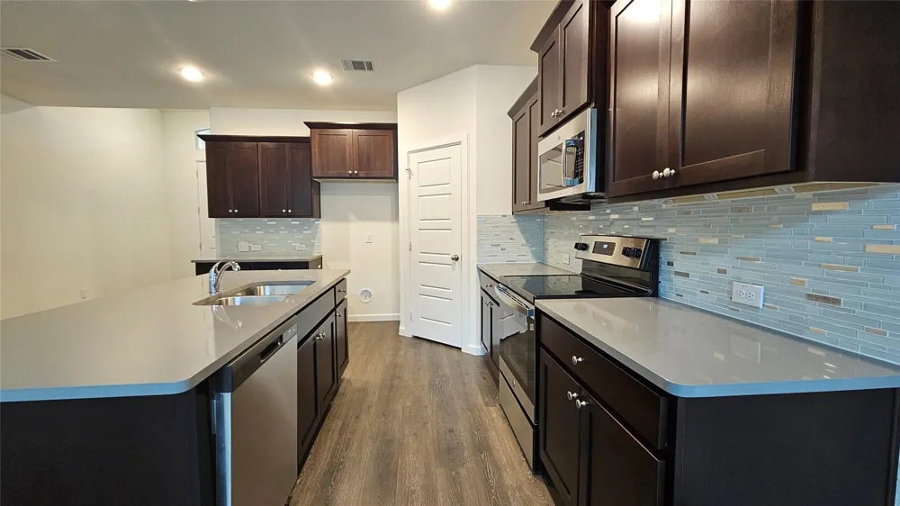 1215 Stagecoach Trail Justin, TX 76247