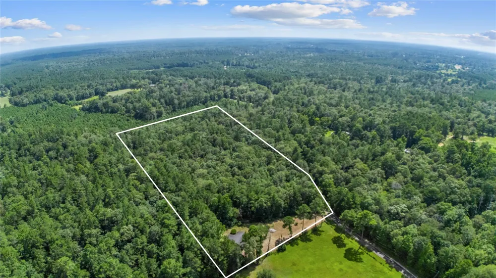 2631 County Road 443 Kirbyville, TX 75956