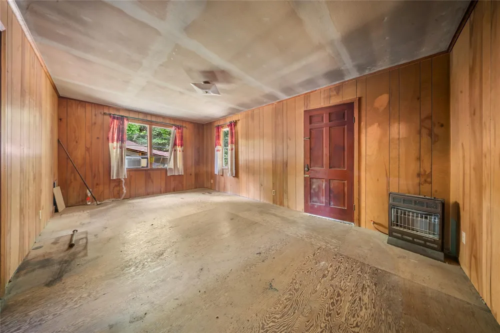 2631 County Road 443 Kirbyville, TX 75956