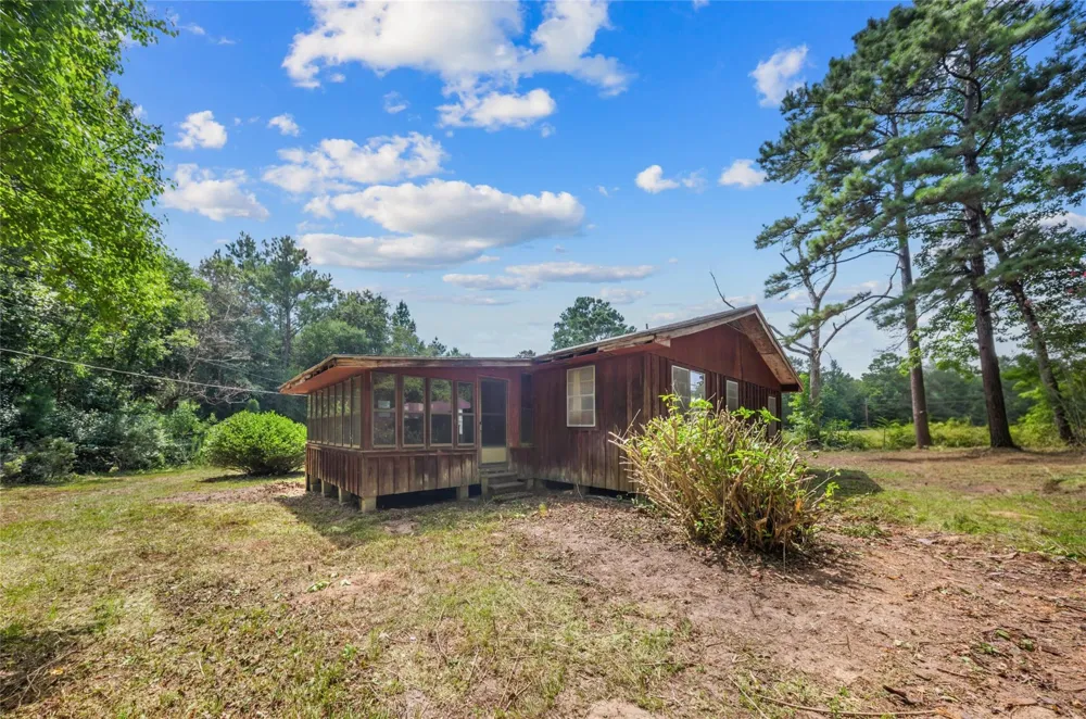 2631 County Road 443 Kirbyville, TX 75956