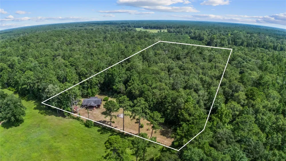 2631 County Road 443 Kirbyville, TX 75956