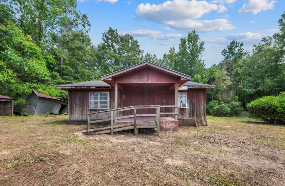 2631 County Road 443 Kirbyville, TX 75956