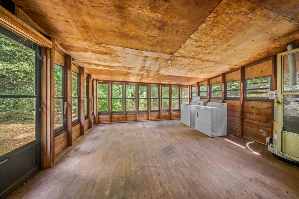 2631 County Road 443 Kirbyville, TX 75956