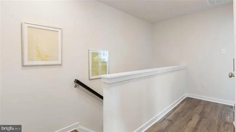 103 BARLETT LANE Harrisburg, PA 17111