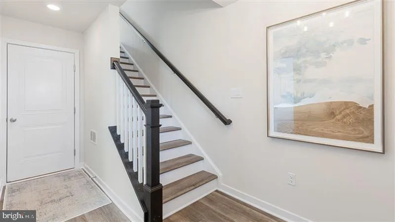 103 BARLETT LANE Harrisburg, PA 17111