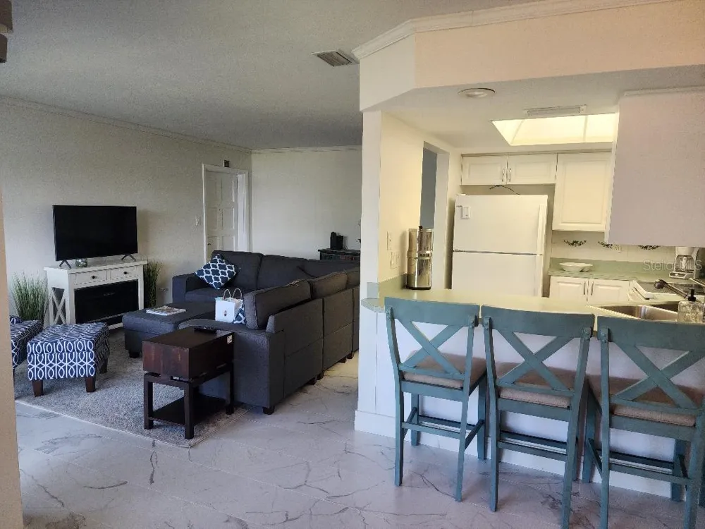1003 S BAYSHORE BOULEVARD #202 Safety Harbor, FL 34695