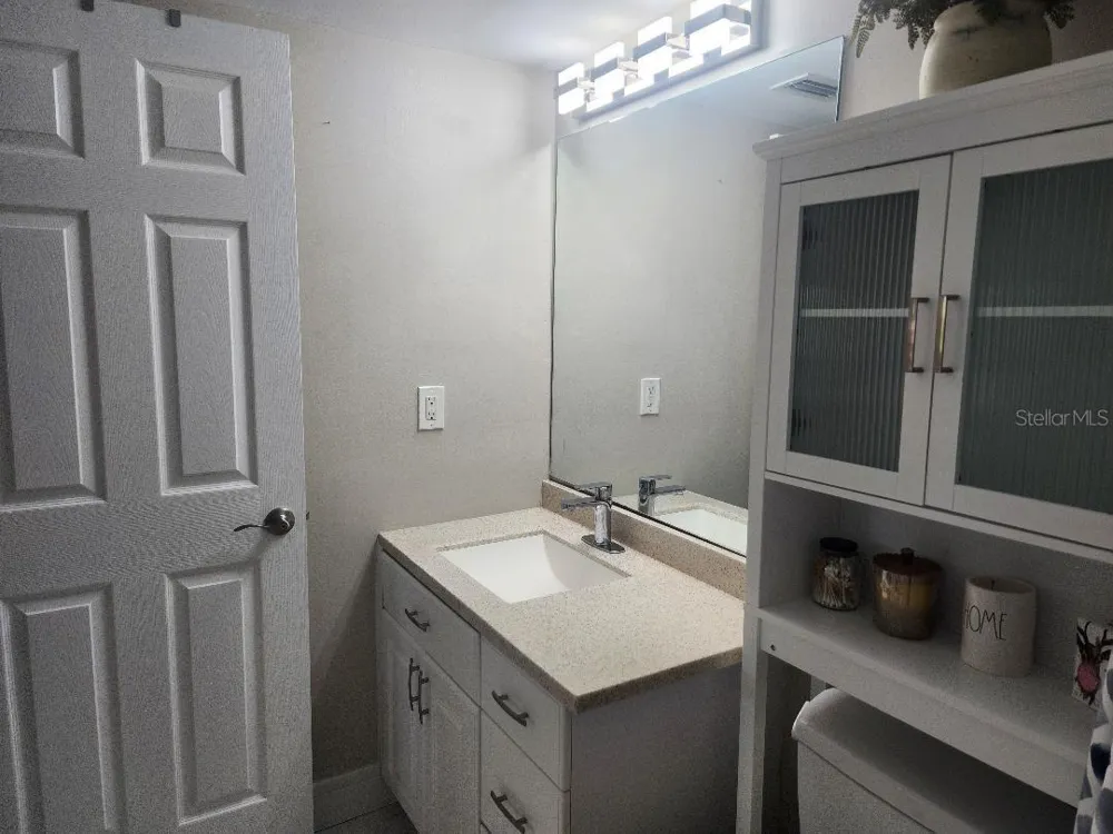1003 S BAYSHORE BOULEVARD #202 Safety Harbor, FL 34695