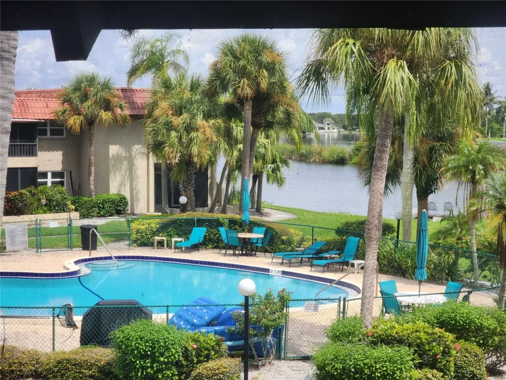 1003 S BAYSHORE BOULEVARD #202 Safety Harbor, FL 34695