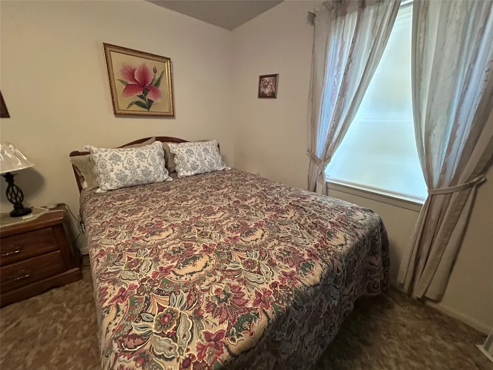 1810 Peach Goldthwaite, TX 76844