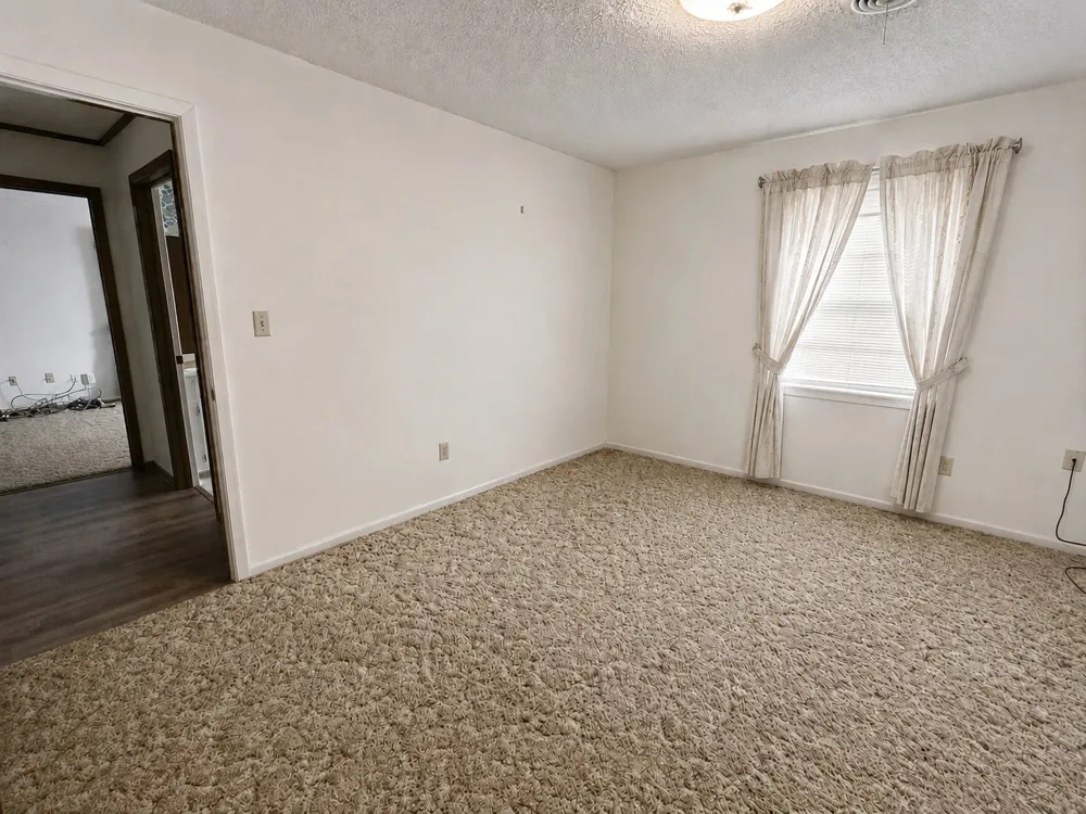 1810 Peach Goldthwaite, TX 76844