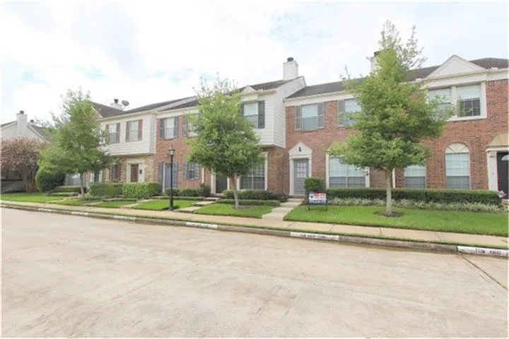2930 Grants Lake Boulevard #2305 Sugar Land, TX 77479