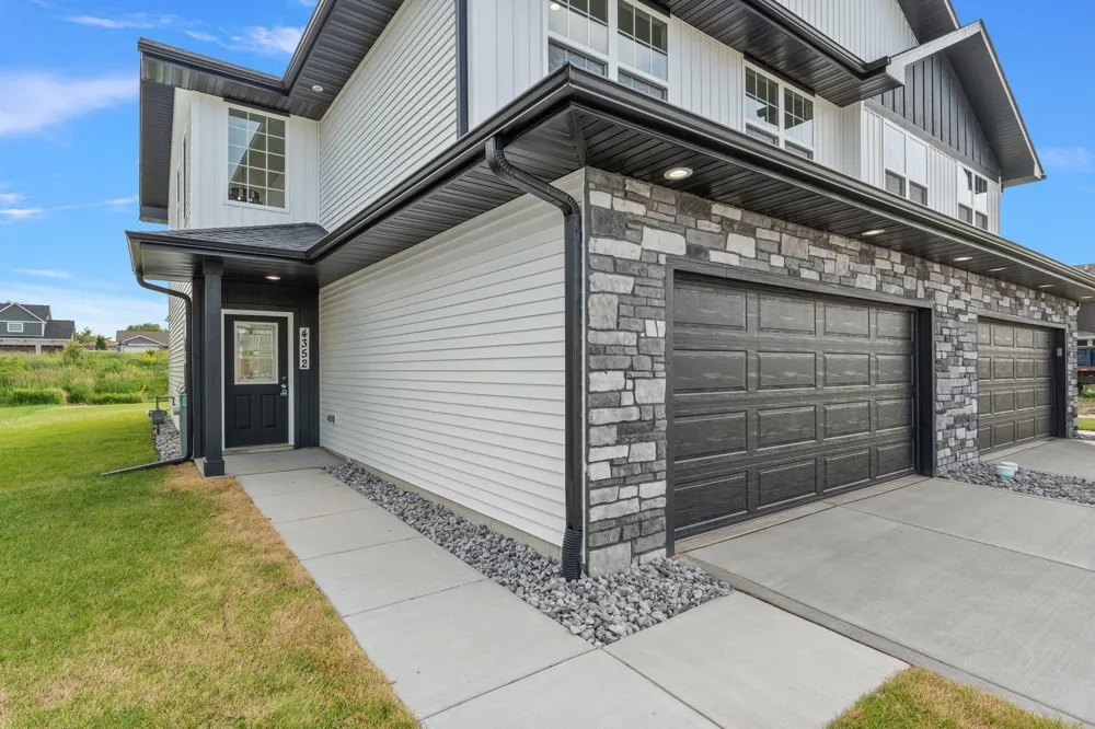4289 W 77th Avenue Merrillville, IN 46410