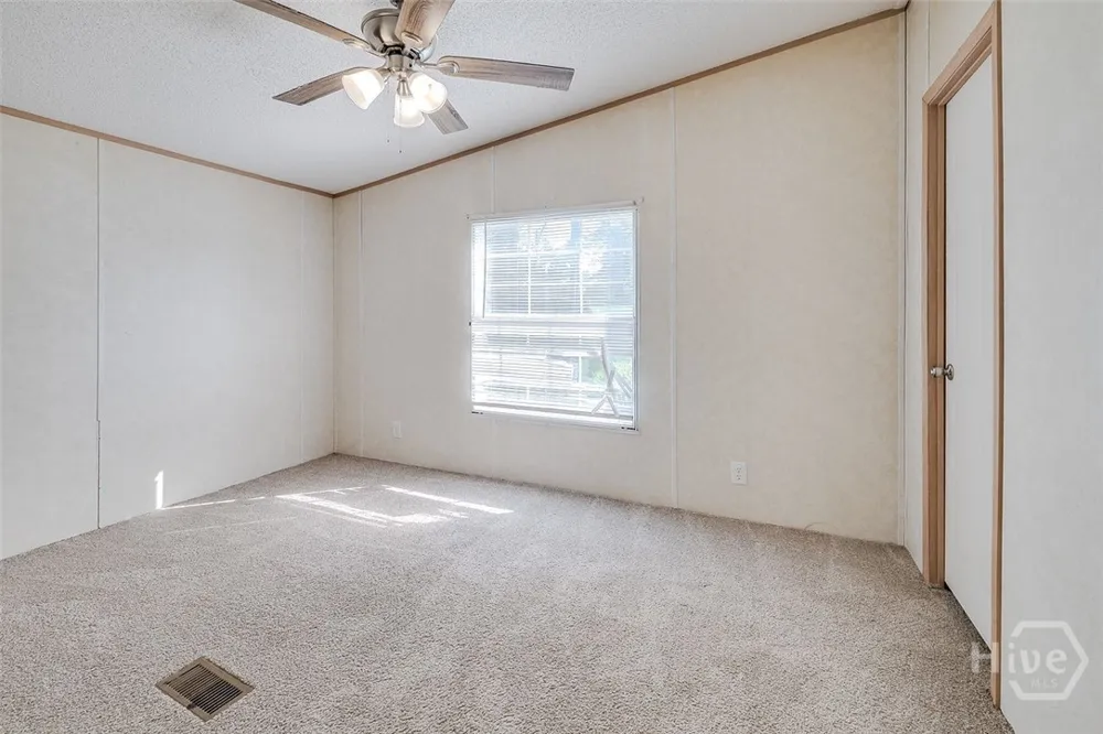 437 Burkhalter Circle Claxton, GA 30417