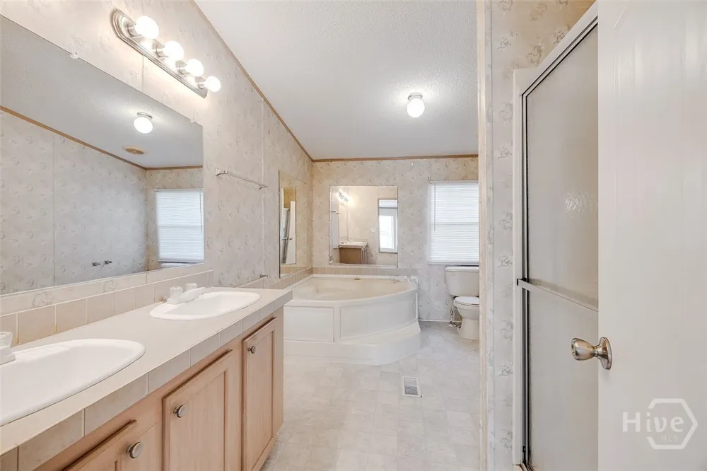 437 Burkhalter Circle Claxton, GA 30417