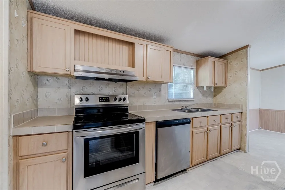 437 Burkhalter Circle Claxton, GA 30417