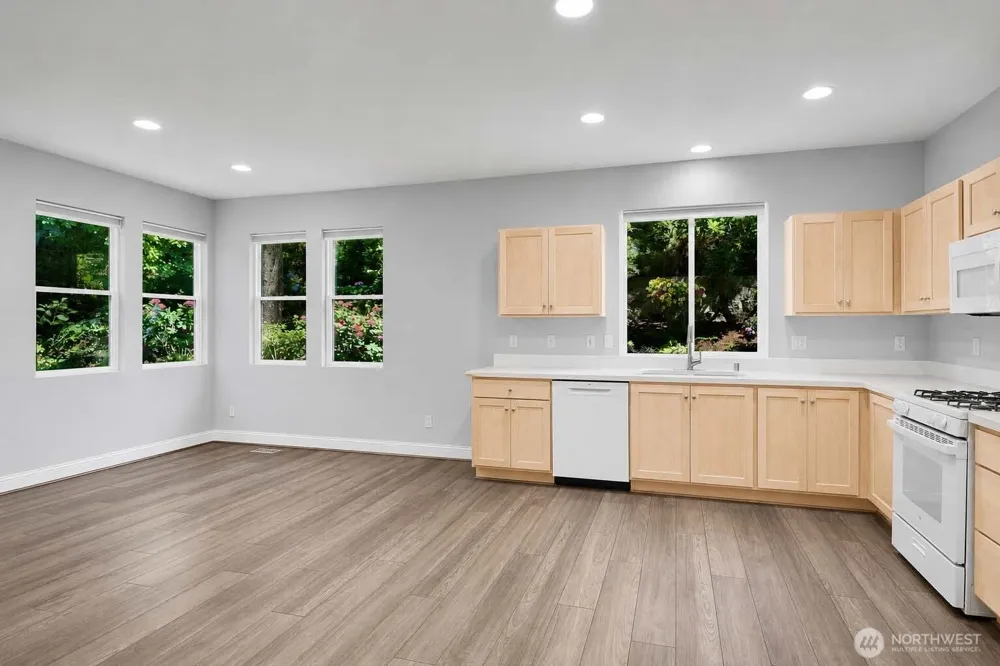 6750 163rd Place SE #B Bellevue, WA 98006