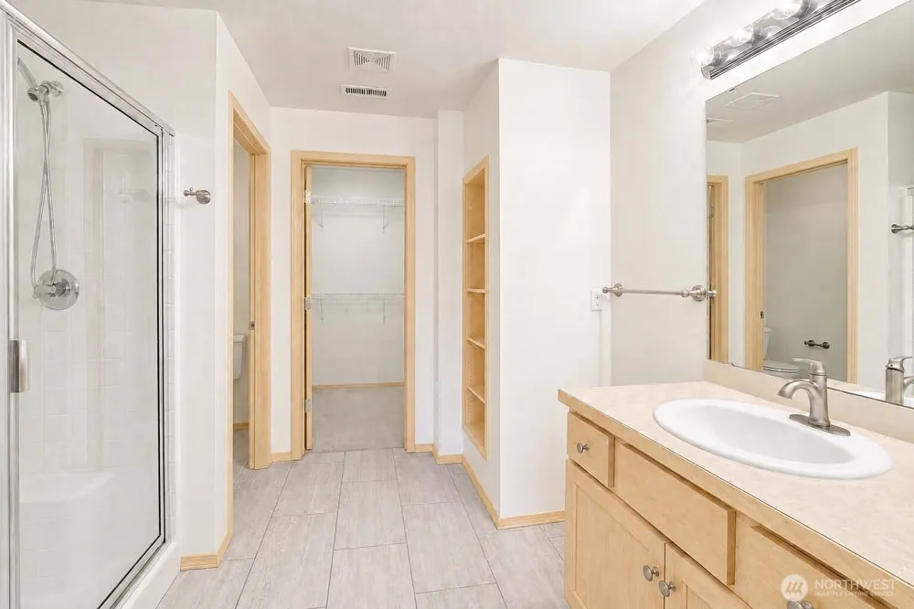 6750 163rd Place SE #B Bellevue, WA 98006