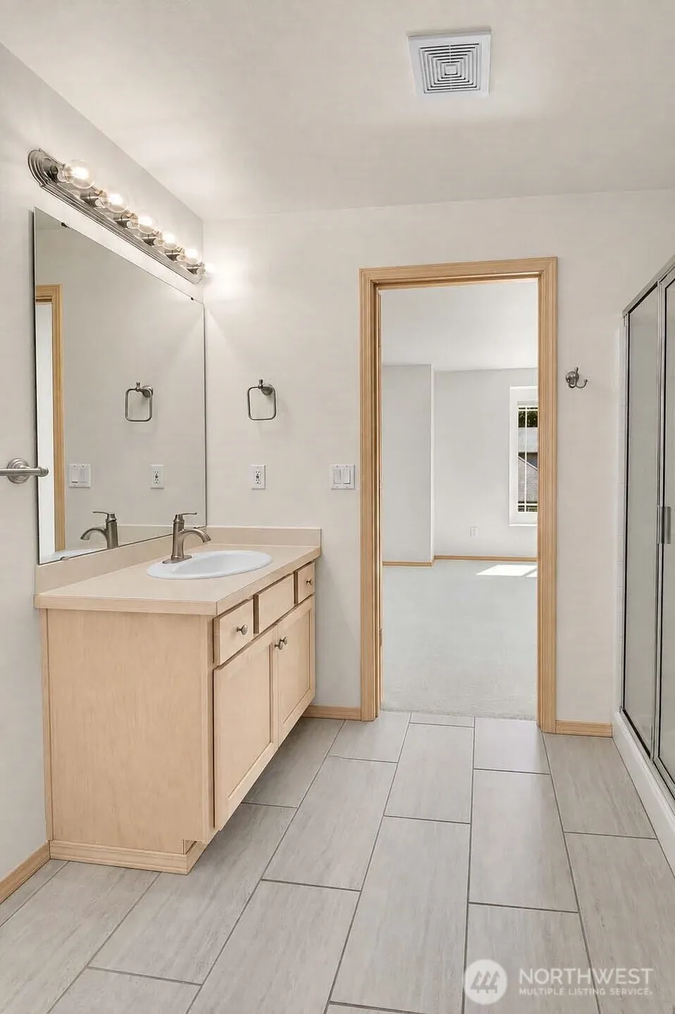 6750 163rd Place SE #B Bellevue, WA 98006
