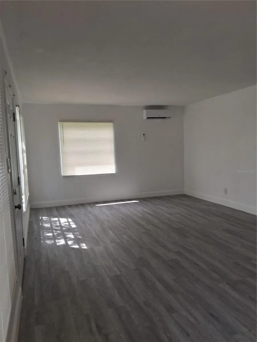 7206 MANDARIN DRIVE Orlando, FL 32819