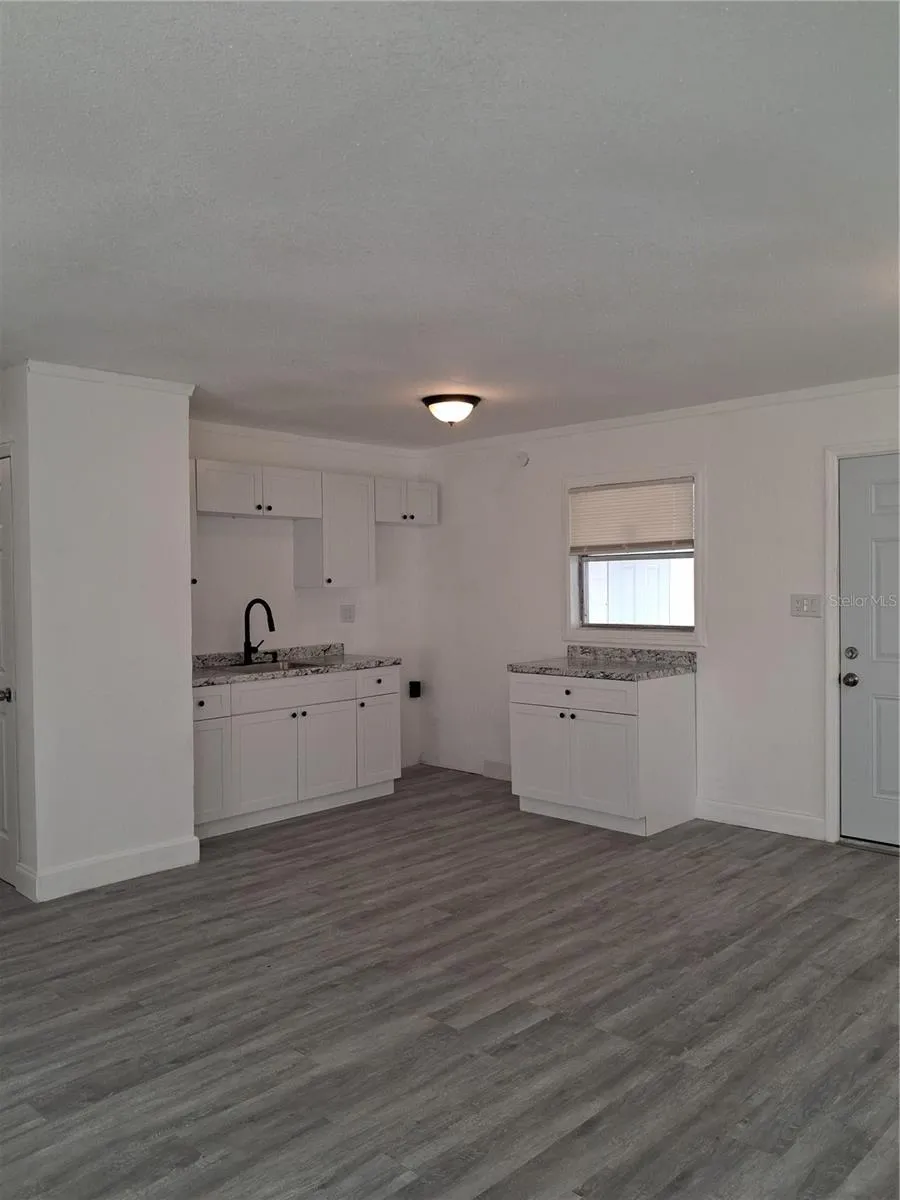 7206 MANDARIN DRIVE Orlando, FL 32819