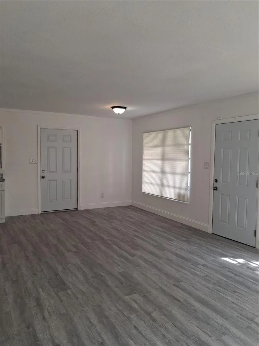 7206 MANDARIN DRIVE Orlando, FL 32819