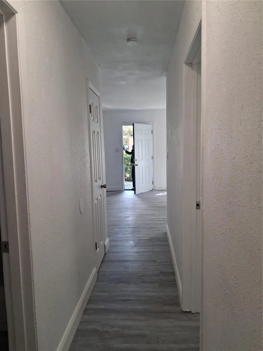 7206 MANDARIN DRIVE Orlando, FL 32819