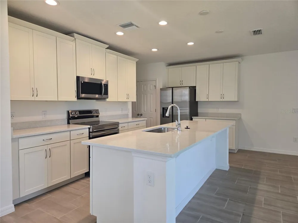 1572 CLOUDY COURT St Cloud, FL 34769