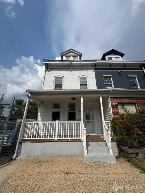 150 150 South Olden Avenue