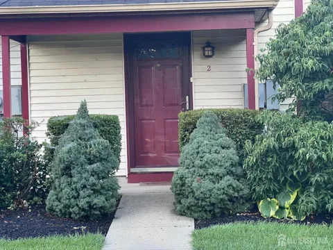 2 Chadwick Court