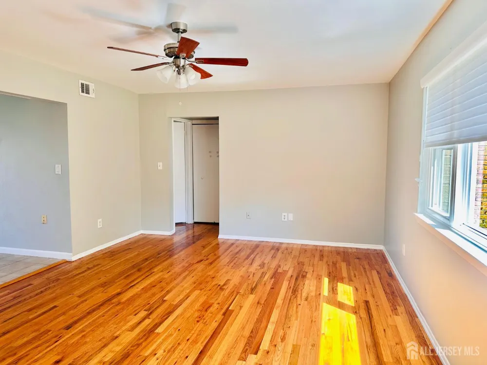 32 Judson Street #12B Edison, NJ 08837
