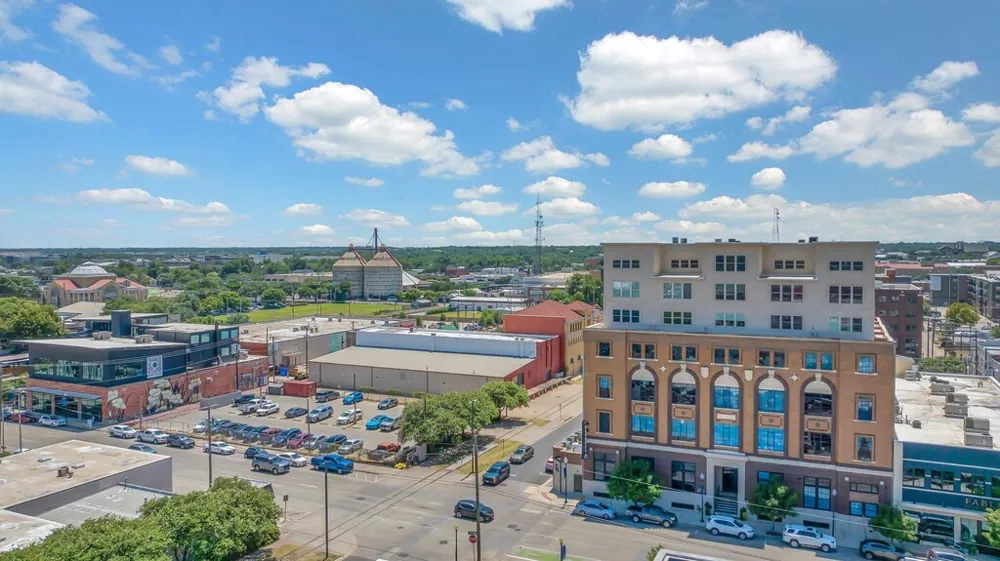 219 S 4th Street #505 Waco, TX 76701