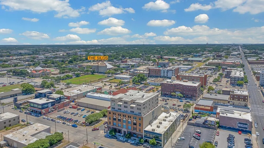 219 S 4th Street #505 Waco, TX 76701