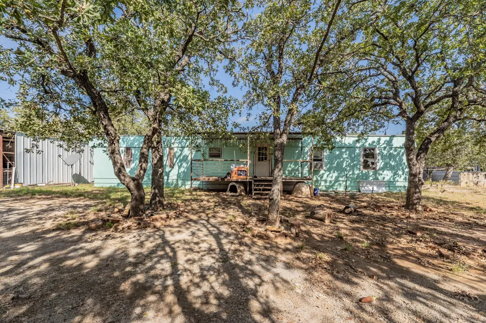 417 Wood River Road Millsap, TX 76066