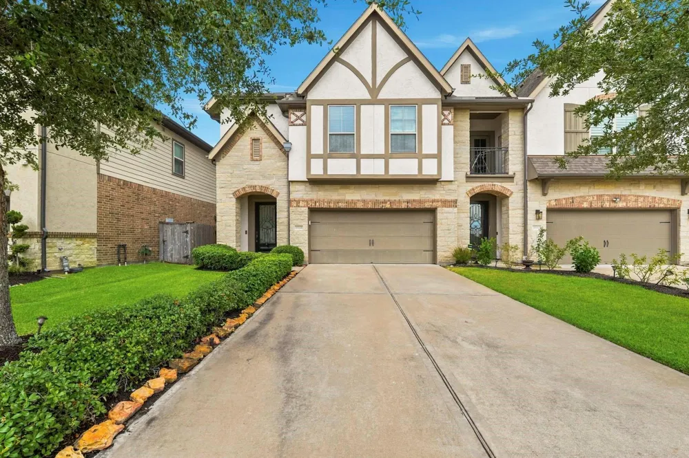 9527 Scanlan Heights Lane Missouri City, TX 77459