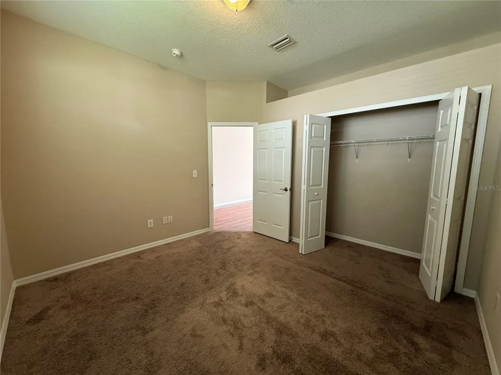 6520 BRIDGECREST DRIVE Lithia, FL 33547