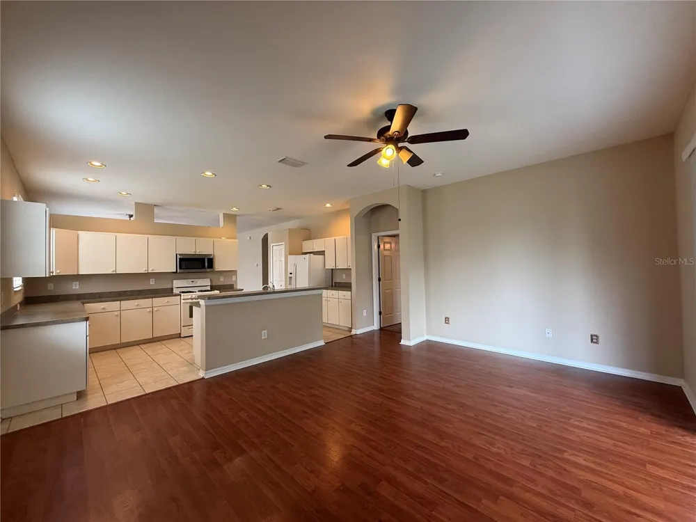 6520 BRIDGECREST DRIVE Lithia, FL 33547