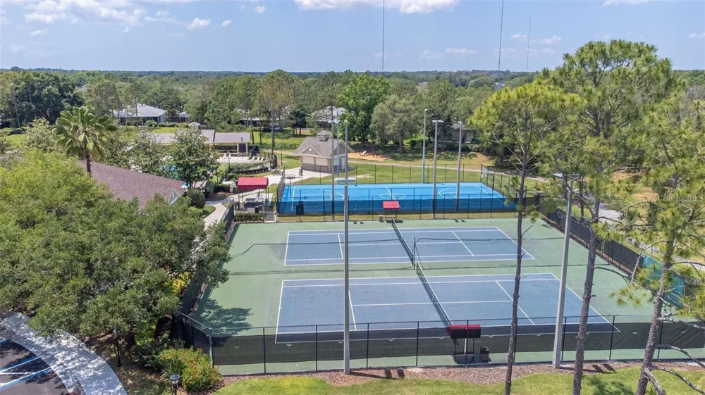 6520 BRIDGECREST DRIVE Lithia, FL 33547