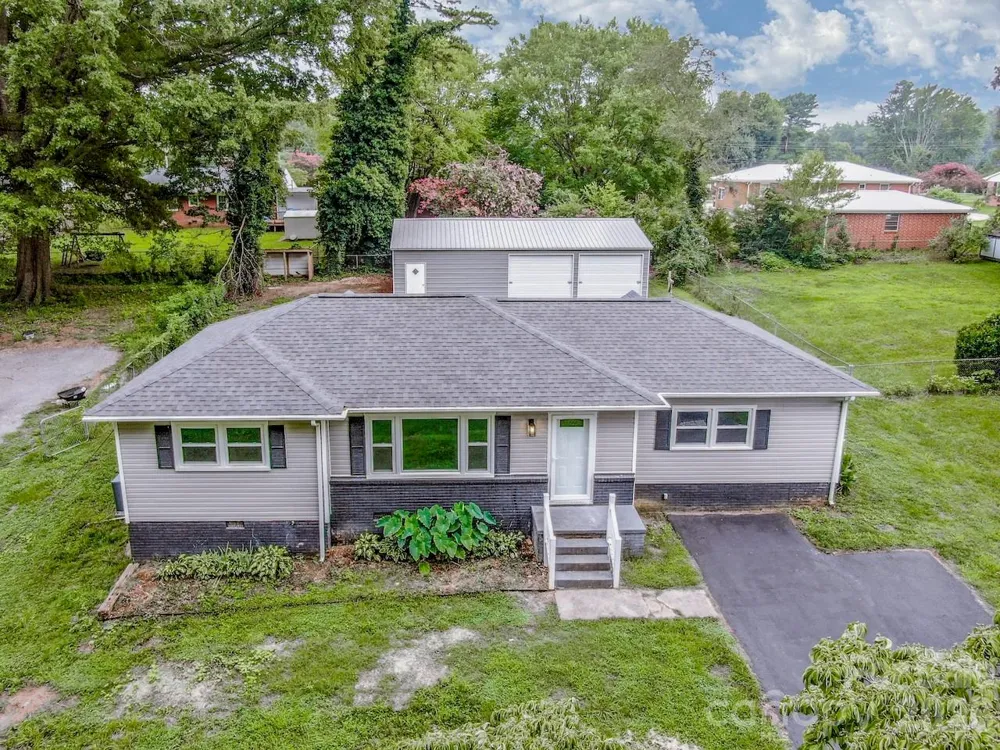 1317 Meadowbrook Circle Salisbury, NC 28144