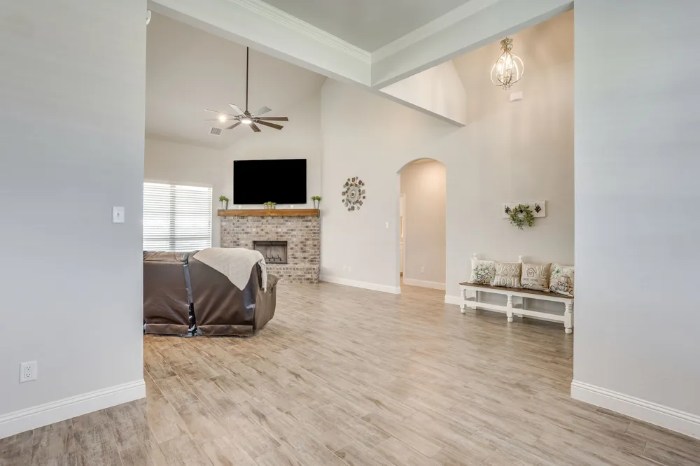 120 Saddle Ridge Drive Godley, TX 76044