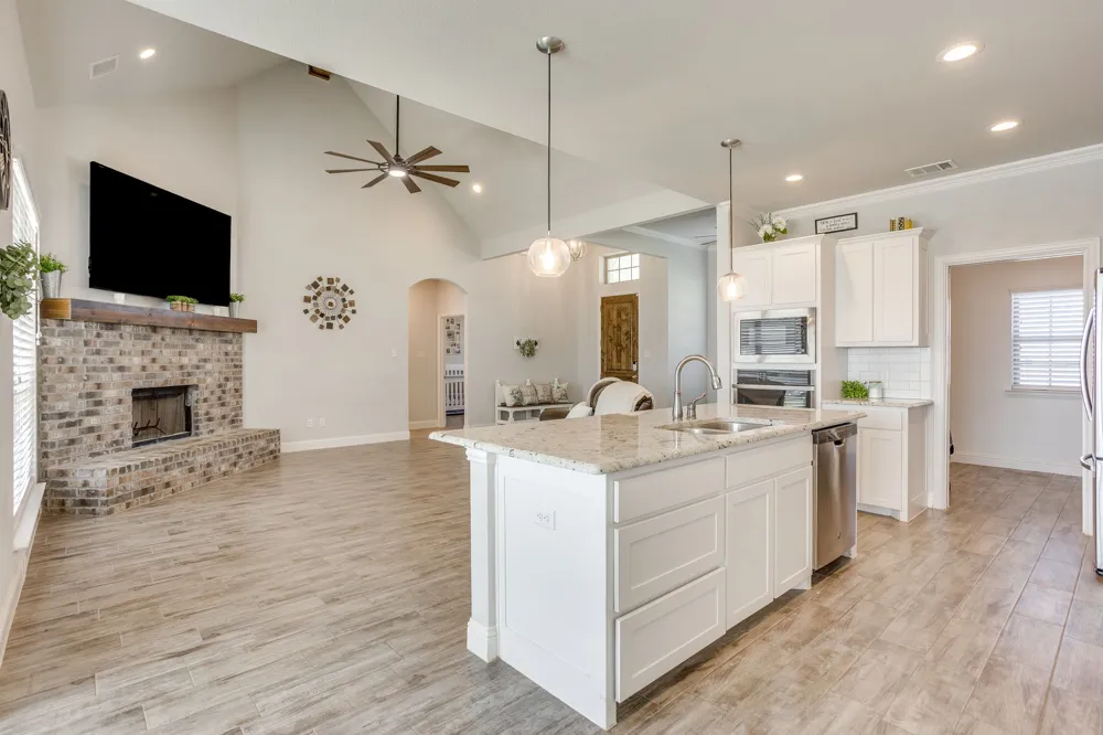 120 Saddle Ridge Drive Godley, TX 76044