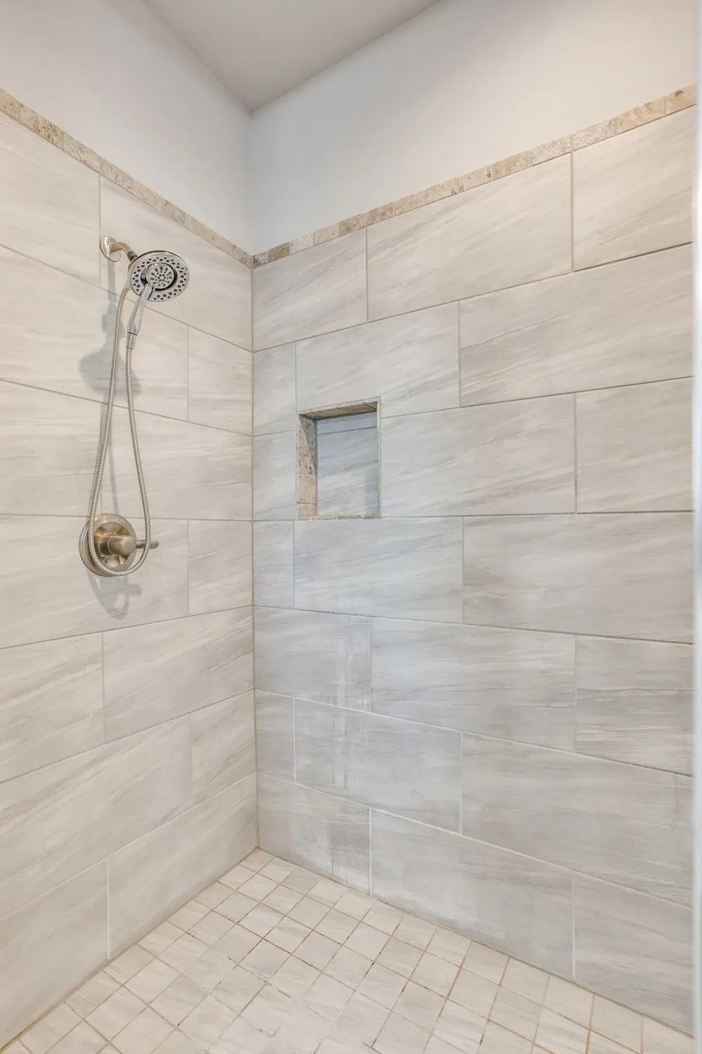 120 Saddle Ridge Drive Godley, TX 76044