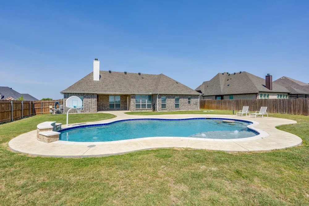 120 Saddle Ridge Drive Godley, TX 76044