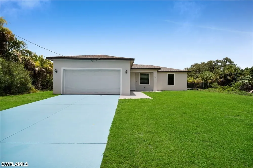 Hilton Circle Labelle, FL 33935