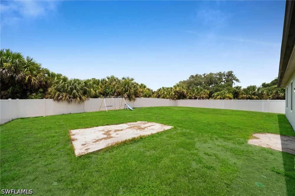 Hilton Circle Labelle, FL 33935
